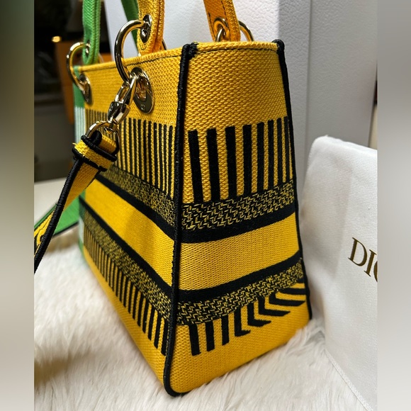 ❌SOLD!🔥NEW! RARE! DIOR•Lady Dior Medium Flower Pop D-Lite Bag - Picture 6 of 13